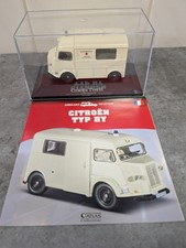 1/43 Atlas Citroen HY Ambulance Collection mit Datenblatt und in Vitrine