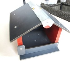 Vogelfutterhaus, wetterfest aus 6 mm Kompaktplatte  24 x 24 cm