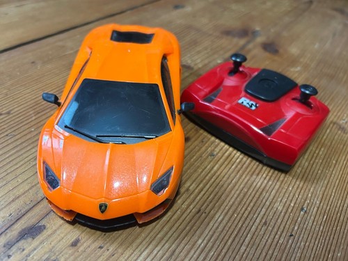 Ferngesteuertes auto - ferngesteuertes,
