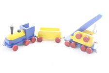 alte Holzeisenbahn  Lok mit Anhängern Kranwagen Holzspielzeug Vintage