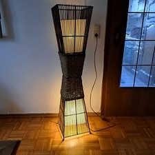 stehlampe wohnzimmer Rattan  Maße: Höhe 130cm, B/T 30cm 
