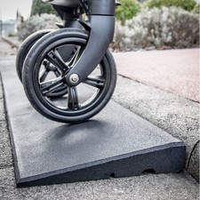 Bordsteinrampe Rollstuhlrampe