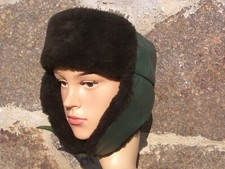 warme  grüne Mütze