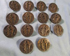 Schöner alter Bronze Knopf