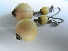 Antike   Ohrringe weiß Horn