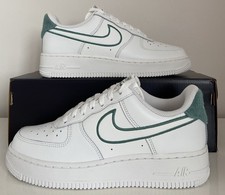 Nike Air Force 1 Gr. 6 UK, 39 EUR "Resort and Sport" Sneaker FN8349 100 TN 95