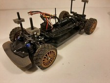Tamiya TT-02 Chassis mit Yuki-Model 3000kv 45A Brushless Combo und Servo 