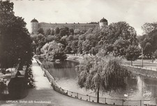 Uppsala Slottet och svandammen , Schweden 1950/60er Schloss und Schwanenteich