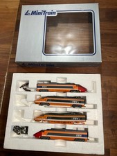 Lima 163904 Spur N 2 Antriebseinheiten und 2 Steuerwagen für Bastler OVP