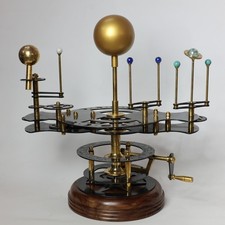 Handgefertigtes Orrery-Modell