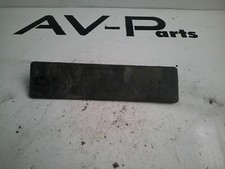 Orig. Nissan Terrano 2 R20 Kennzeichenhalter Nummernschildunterlage 858120F