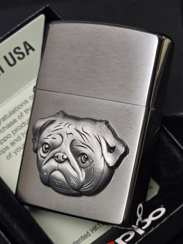 Zippo mops hund emblem - zippo,