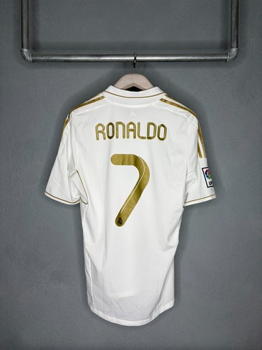 Real madrid cristiano - •,