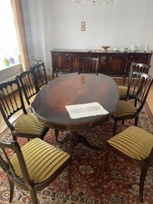 Antiker Esstisch mit 8 Stühlen Mahagoni?/Kirschholz?