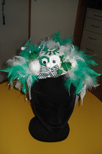 Karneval/Fasching, Fascinator/Haarreif, weiß/grün/silber, neu