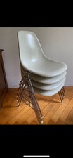 Vitra Eames Fiberglas Side Chair, Herman Miller eames Vintage Off White