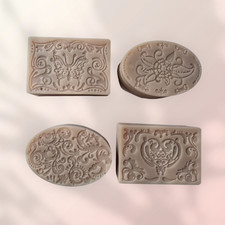 Handgemachte Seife mit Olivenöl  4 Stück ( 426 g ) Motiv Arabesken , Kokos Duft