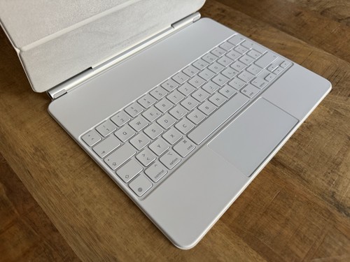 Apple magic keyboard - magic,