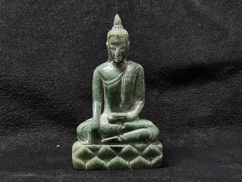 Buddha aus jade jadeit - jadeit, ca