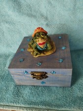 Frosch Frau Holz Dose Blau