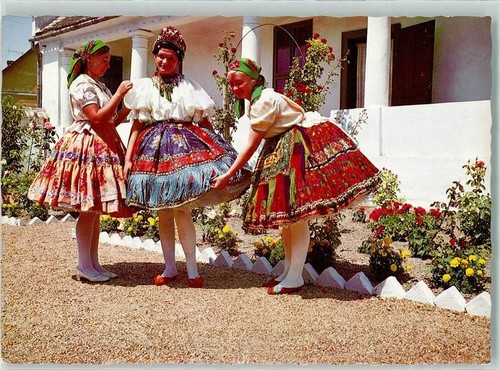 Decs nepviselet volkstracht - decs,