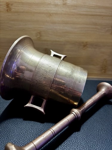 Antiker mörser mit - mörser,