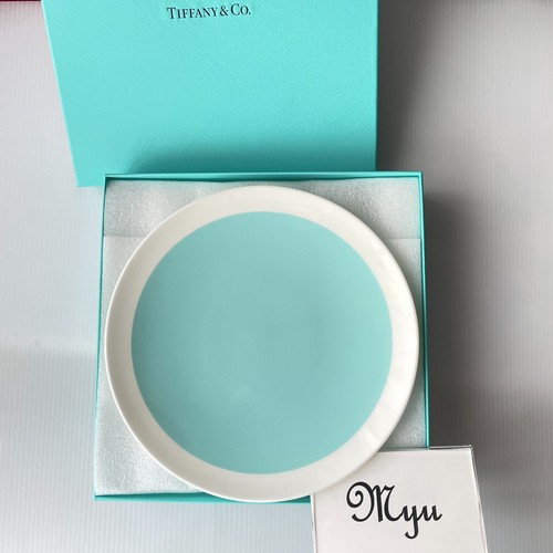 Tiffany color block - &,