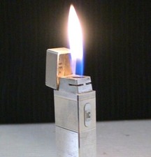 Altes Feuerzeug @ MARUMAN IC -