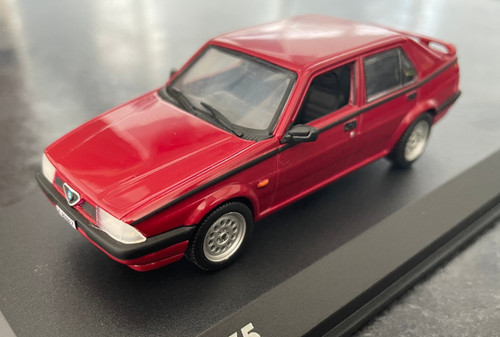 Alfa romeo von norev - alfa,