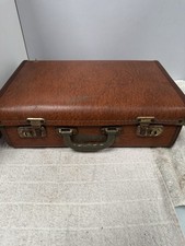 Vintage brauner kleiner Koffer