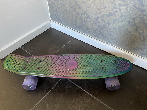 Skateboard mit leuchtrollen - skateboard,