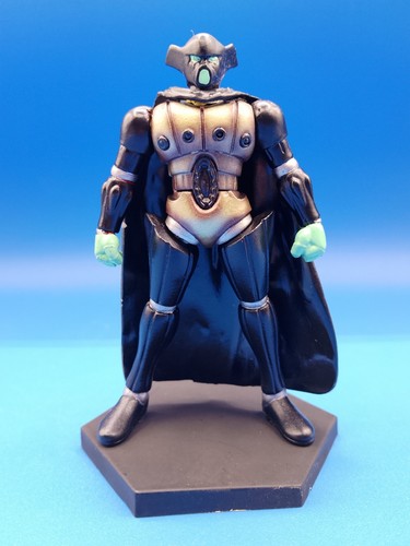 Kaiser figur 100 - 100%, resin