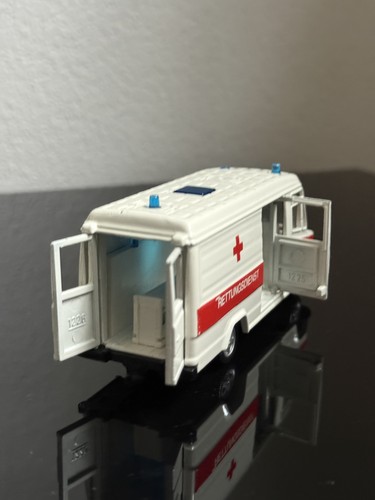 Siku mercedes benz 809d - siku,