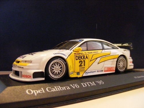 Minichamps 430954121 - 1:43,