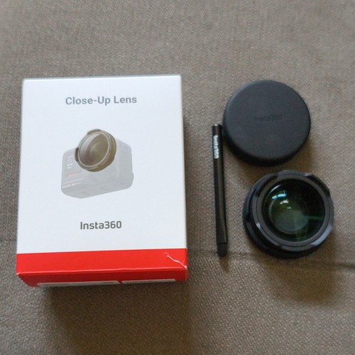 Insta360 close lens - close-up,