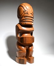 expressive große Statue -