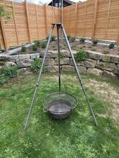 Dreibein-Schwenkgrill aus V2A mit Rost 70cm, Feuerschale, zerlegbar, 1,8m