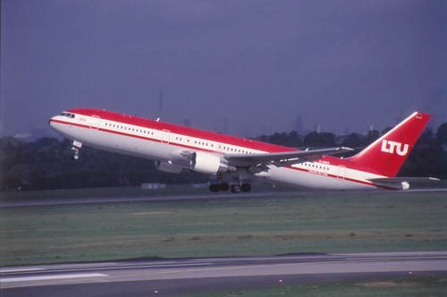 Dia boeing 767 - boeing, ltu