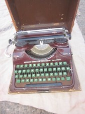 17796 Reise Schreibmaschine Groma N OK weinrot gut funktioniert GDR typewriter