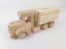 Sparbüchse LKW in Retro-Stil, Holzauto, Holzfahrzeug, Holzspielzeug