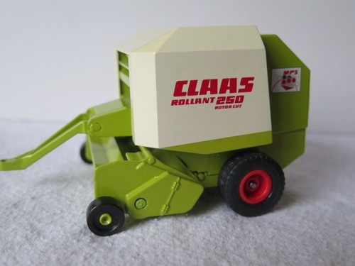 Siku farmer 2268 32 - 2268, claas
