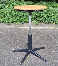 Vintage POST Arbeitshocker