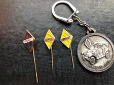 3 ältere Renault Anstecknadeln