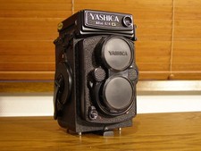1A Yashica Mat-124 G, absolut