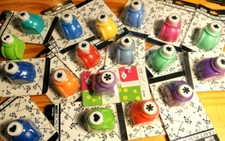 Motivstanzer Schneeflocke Note Ahornblatt Blume lila grün blau Stanzer 