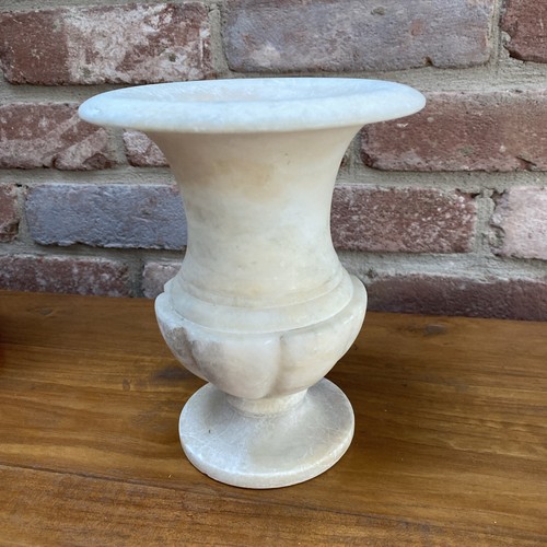 Alabaster medice vase - alabaster, 1/2"
