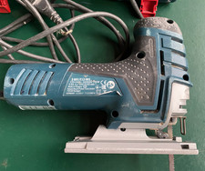 Bosch GST 150 CE Stichsäge Professional, im Koffer u Bosch Sägeblätter m zubehör