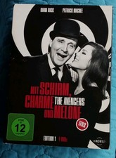 Mit Schirm, Charme und Melone