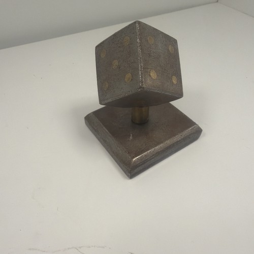 Designer metall objekt würfel - objekt,