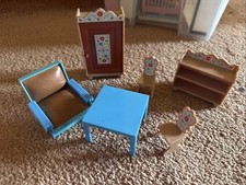 Puppenstuben Möbel Wohnzimmer Esszimmer Schrank Tisch Sessel Regal Tisch Alt